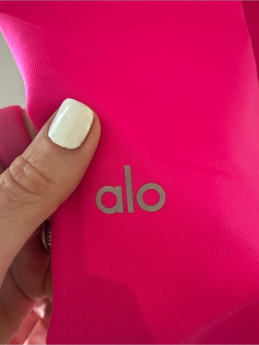 Alo Hot Pink Leggings Size Small NWT - Picture 6 of 8